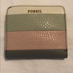 Fossil wallet
